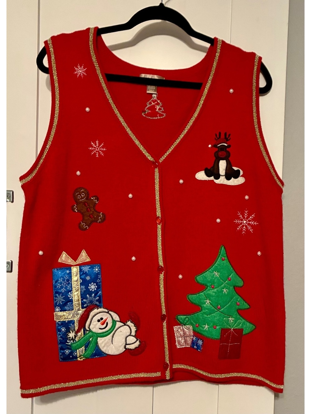 White Stag Women's Red Christmas Sweater Vest, Size Large (12-14).